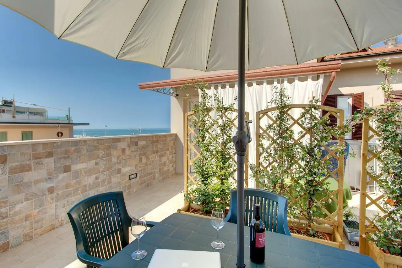 Residence Sea View Biagi Lido di Camaiore